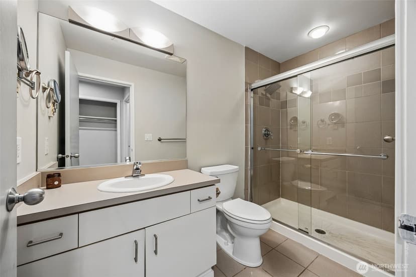 Property photo for 1 Broadway #302, Tacoma photo 18