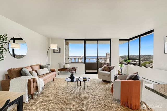 Property photo for 521 5th Avenue W #805, Seattle