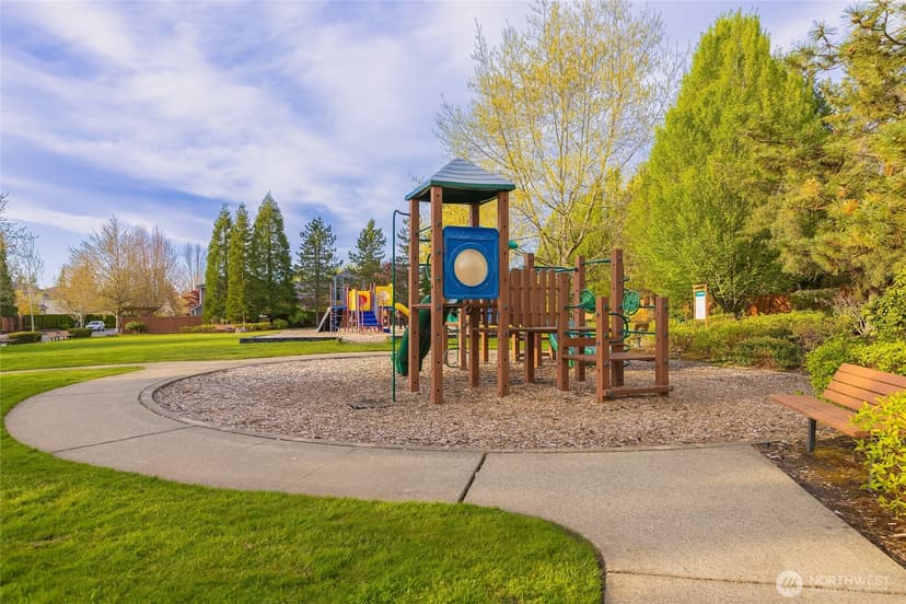 Property photo for 536 237th Avenue SE, Sammamish photo 36