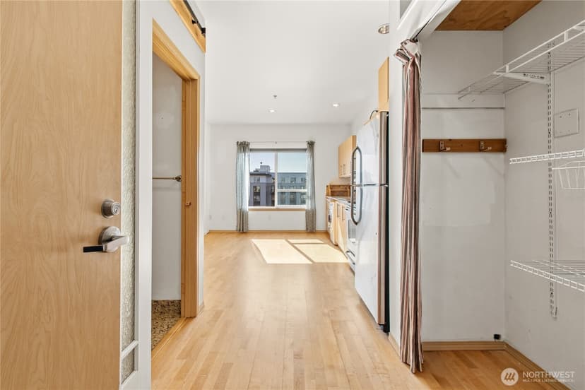 Property photo for 424 N 85th Street #404, Seattle photo 9