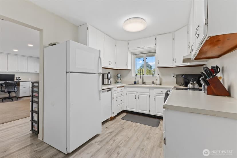 Property photo for 17151 SE Petrovitsky Road, Renton photo 27