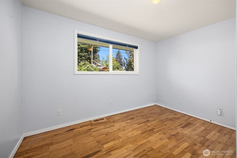Property photo for 4817 S 175th Street, SeaTac photo 17