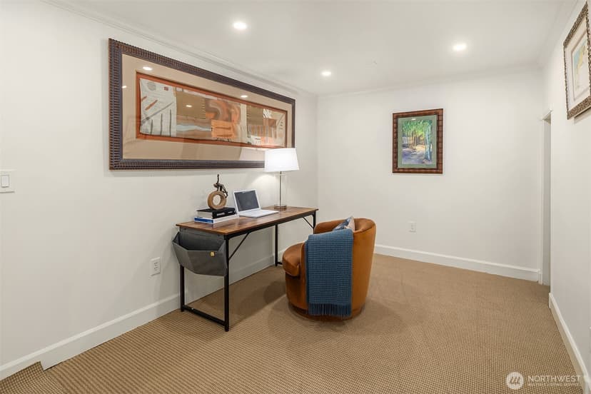 Property photo for 2702 4th Avenue W, Seattle photo 27