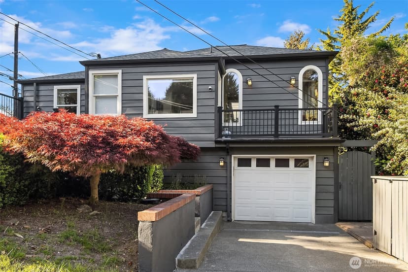 Property photo for 2702 4th Avenue W, Seattle photo 33