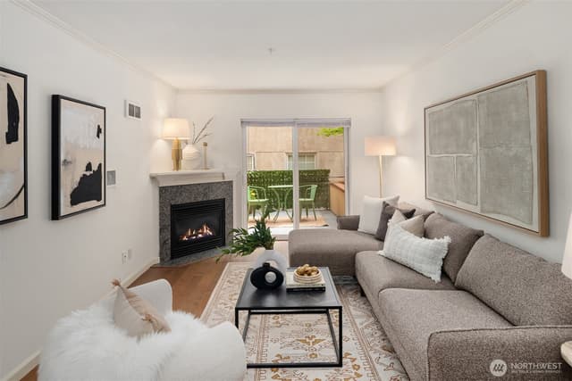 Property photo for 1417 Queen Anne Avenue N #206, Seattle photo 4