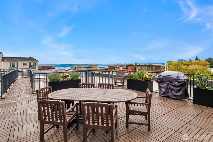Property photo for 1417 Queen Anne Avenue N #206, Seattle photo 21