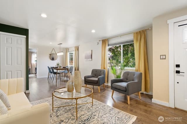 Property photo for 12214 4th Avenue SW, Seattle photo 5