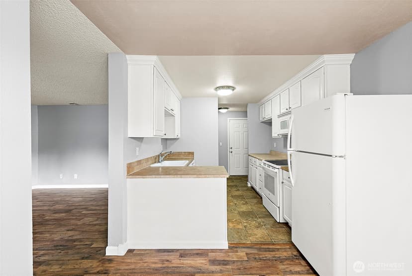 Property photo for 10010 Golden Given Road E #4, Tacoma photo 4