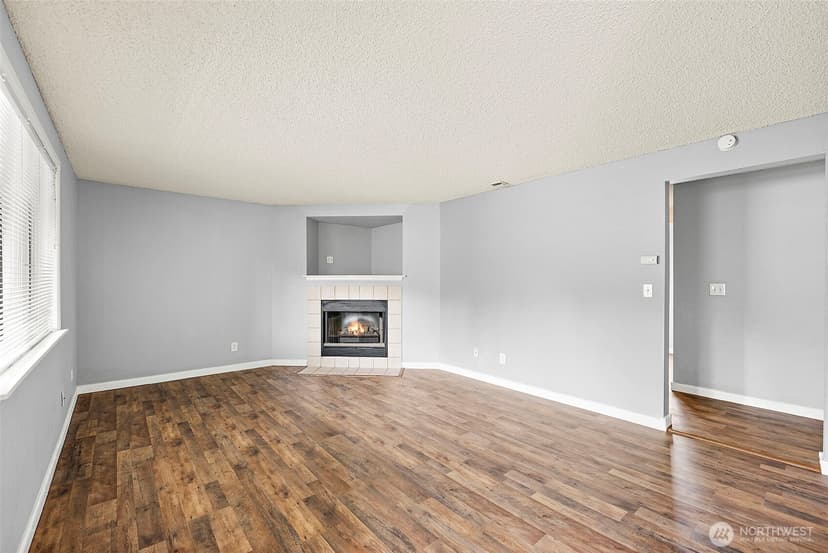 Property photo for 10010 Golden Given Road E #4, Tacoma photo 6