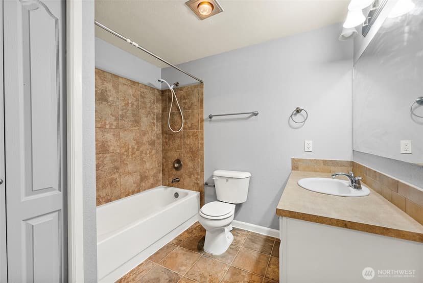 Property photo for 10010 Golden Given Road E #4, Tacoma photo 13