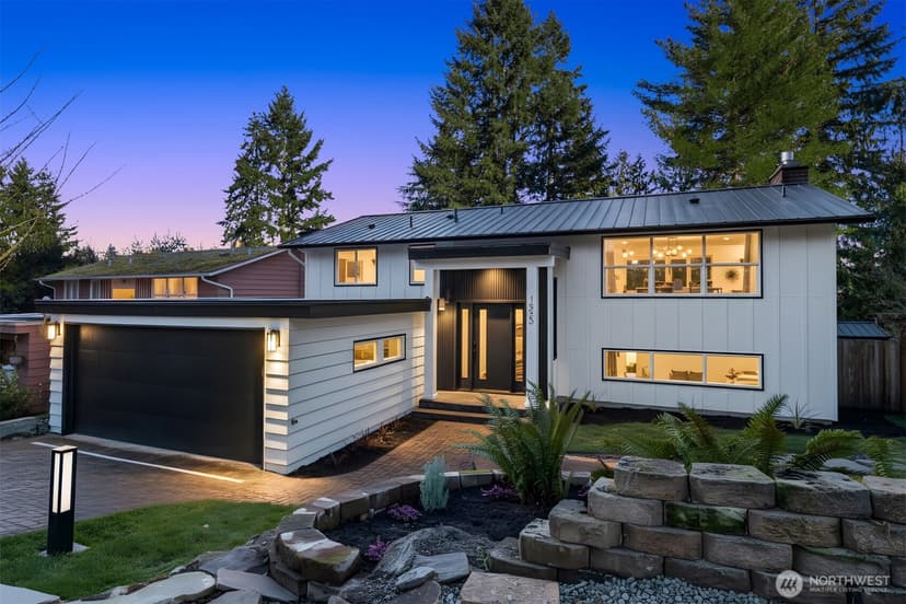 Property photo for 1023 109th Avenue SE, Bellevue