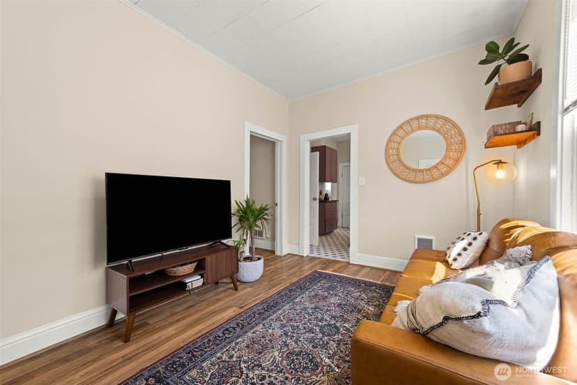 Property photo for 2113 S Wilkeson Street, Tacoma photo 4