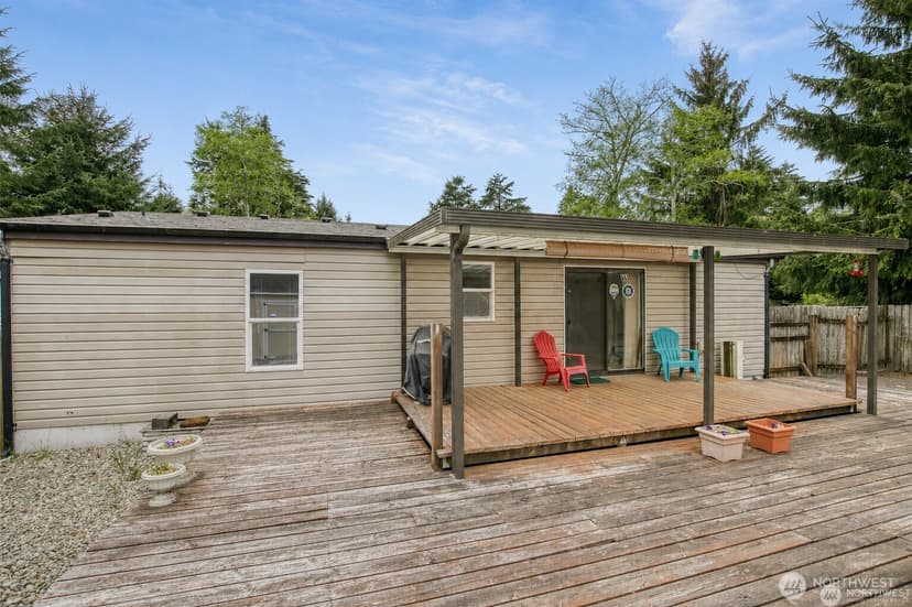 Property photo for 636 Chenois Avenue NE, Ocean Shores photo 18
