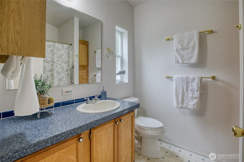 Property photo for 636 Chenois Avenue NE, Ocean Shores photo 10