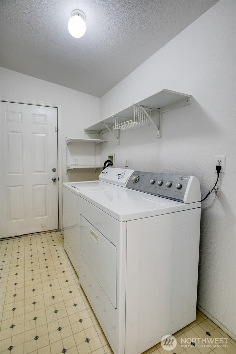 Property photo for 636 Chenois Avenue NE, Ocean Shores photo 8