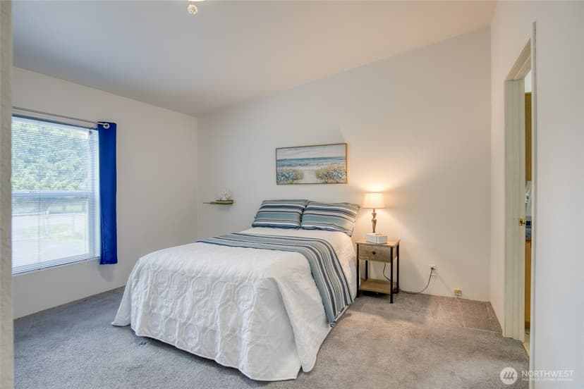 Property photo for 636 Chenois Avenue NE, Ocean Shores photo 9