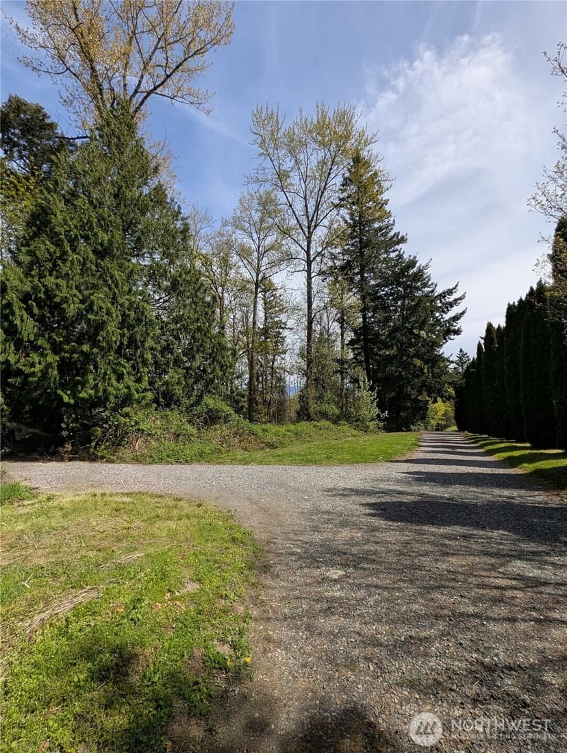 Property photo for 4611 268th Avenue NE, Redmond photo 12