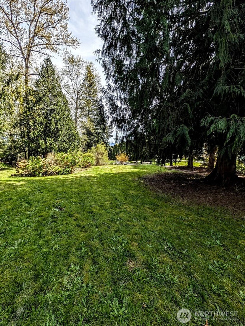 Property photo for 4611 268th Avenue NE, Redmond photo 6