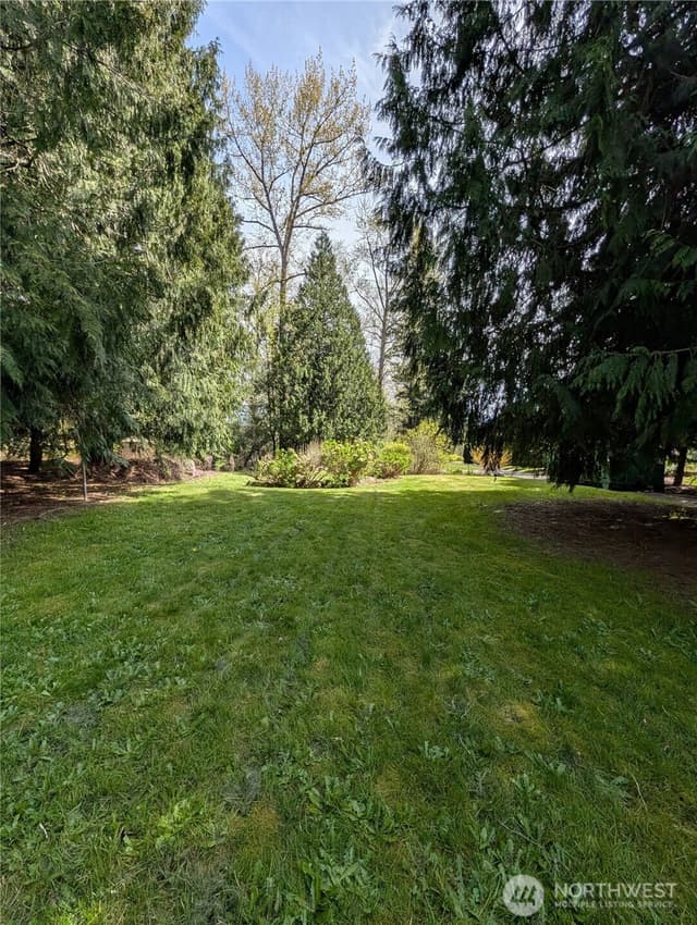 Property photo for 4611 268th Avenue NE, Redmond photo 5