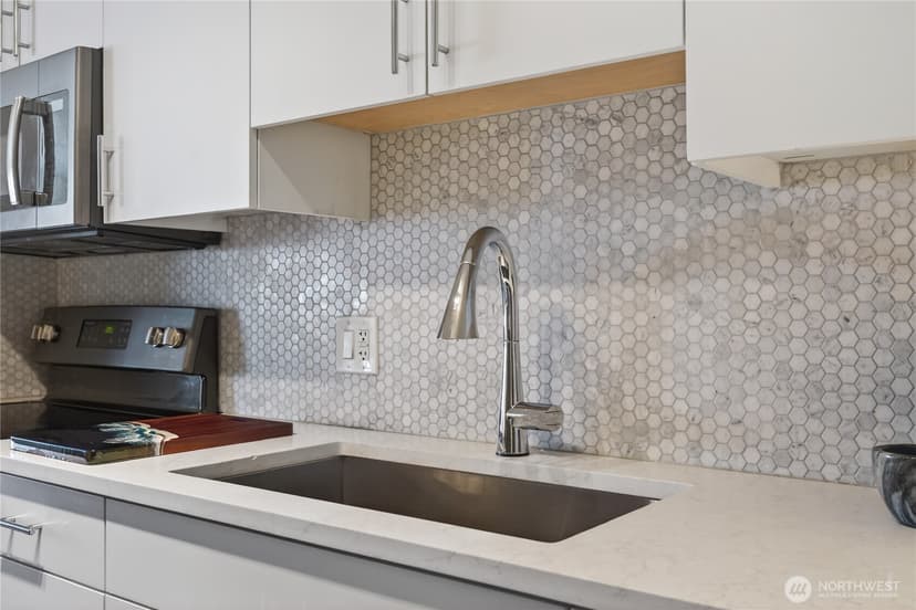 Property photo for 308 E Republican Street #705, Seattle photo 7