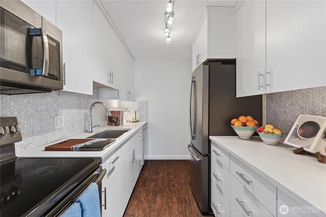 Property photo for 308 E Republican Street #705, Seattle photo 5