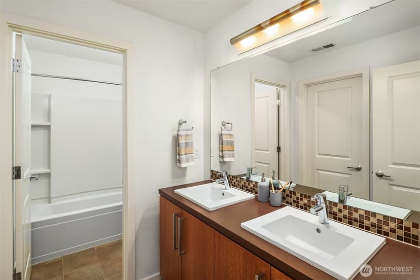 Property photo for 33827 56th Place S, Auburn photo 29