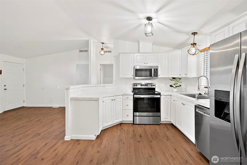 Property photo for 1720 Maple Lane Court #22, Kent photo 9