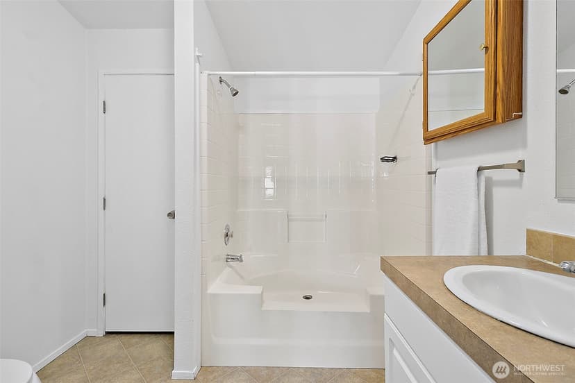 Property photo for 1720 Maple Lane Court #22, Kent photo 29