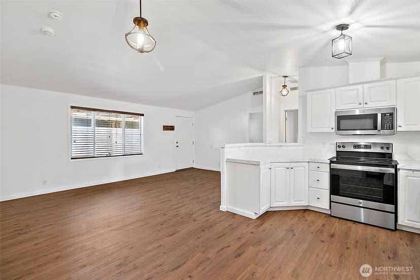Property photo for 1720 Maple Lane Court #22, Kent photo 12