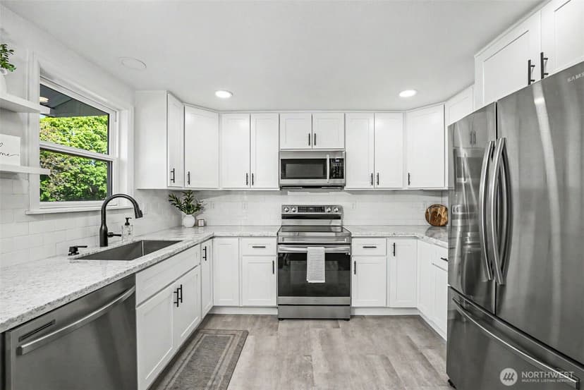 Property photo for 622 N Howard Street, Tacoma photo 7