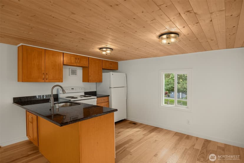 Property photo for 24222 54th Avenue W #12, Mountlake Terrace photo 8