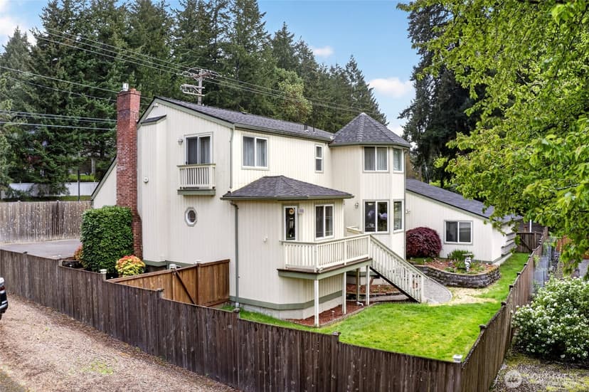 Property photo for 6201 75th Avenue Ct W, University Place photo 3