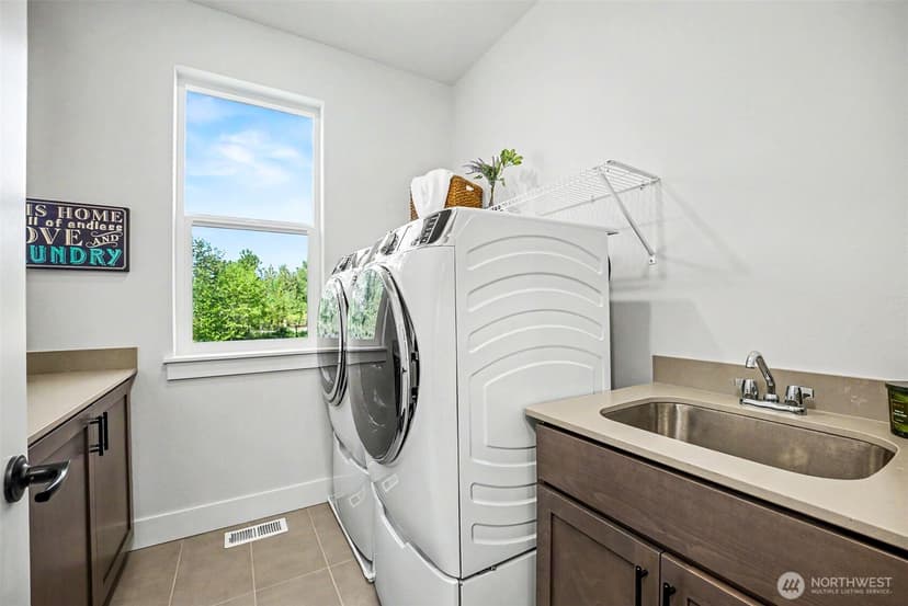 Property photo for 6410 213th Ave Court E, Bonney Lake photo 27