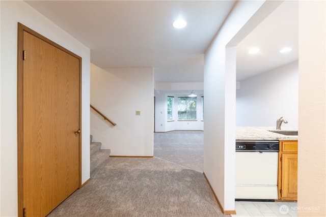 Property photo for 15307 15th Avenue NE #7, Shoreline photo 4