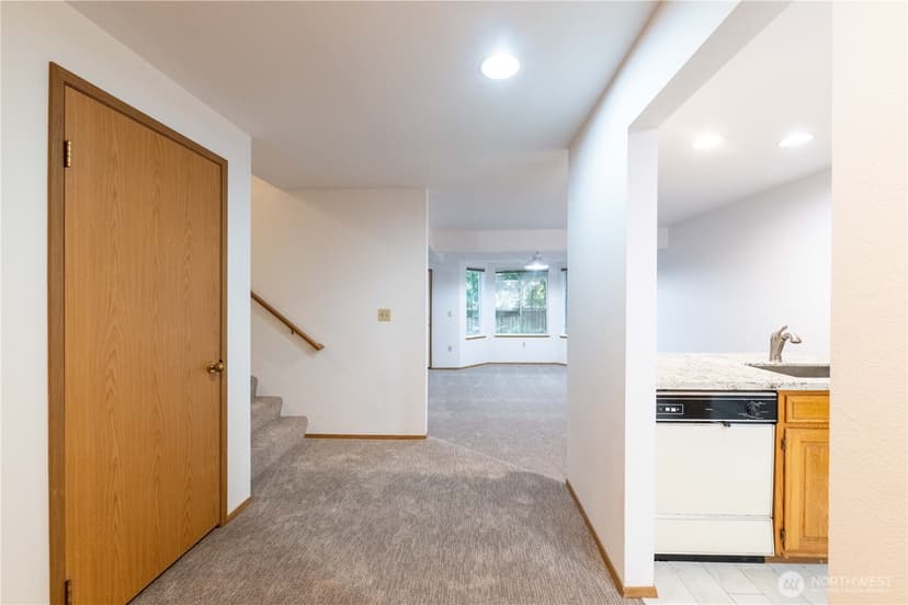 Property photo for 15307 15th Avenue NE #7, Shoreline photo 4