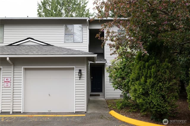 Property photo for 15307 15th Avenue NE #7, Shoreline photo 2