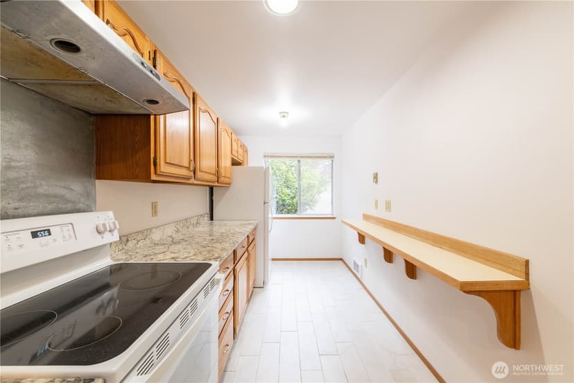 Property photo for 15307 15th Avenue NE #7, Shoreline photo 6