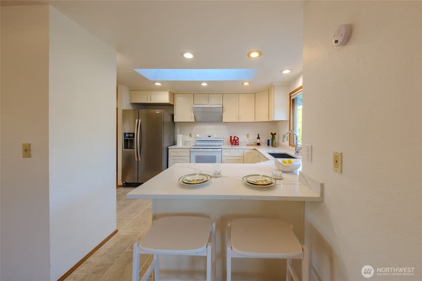 Property photo for 830 234th Street SE, Bothell photo 7