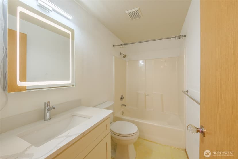Property photo for 830 234th Street SE, Bothell photo 15