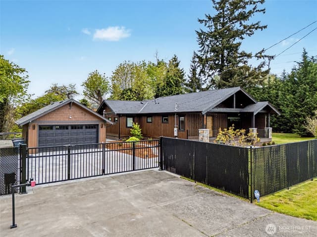 Property photo for 14915 80th Street E, Puyallup