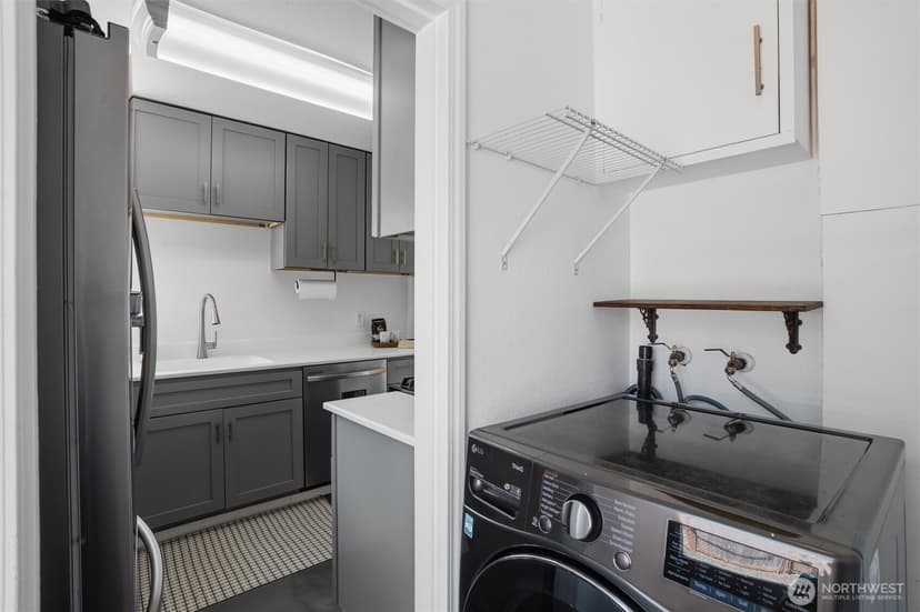 Property photo for 1329 N Cambrian Avenue, Bremerton photo 13