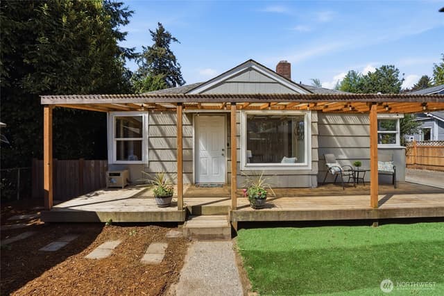 Property photo for 1329 N Cambrian Avenue, Bremerton photo 2