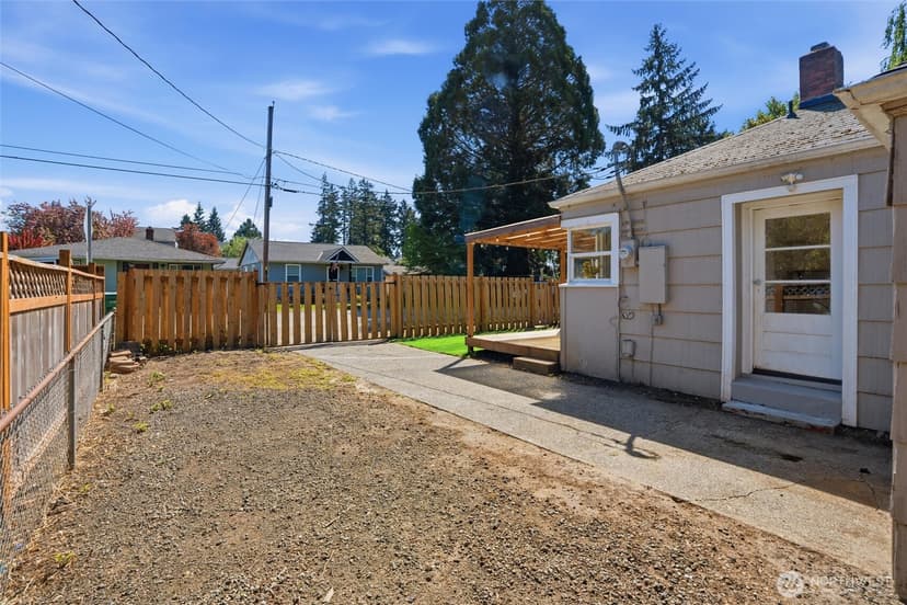 Property photo for 1329 N Cambrian Avenue, Bremerton photo 28
