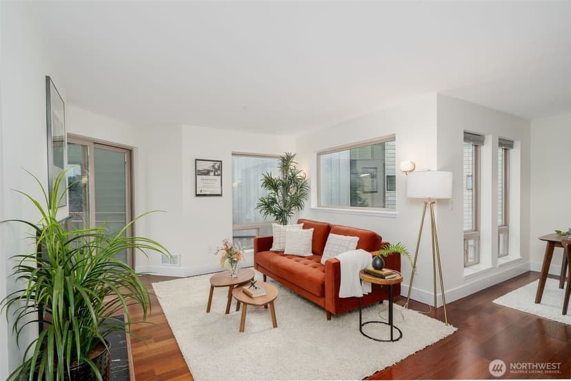 Property photo for 711 E Denny Way #306, Seattle photo 2