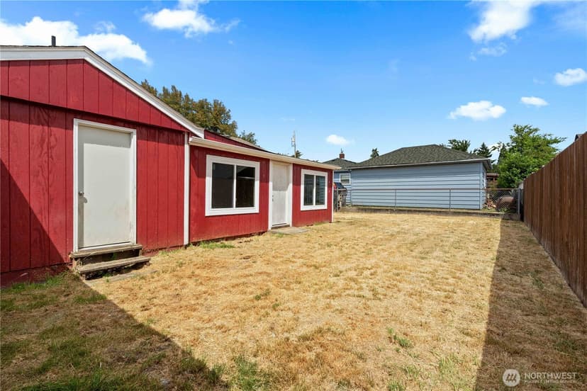 Property photo for 3236 Phillips Avenue, Bremerton photo 21
