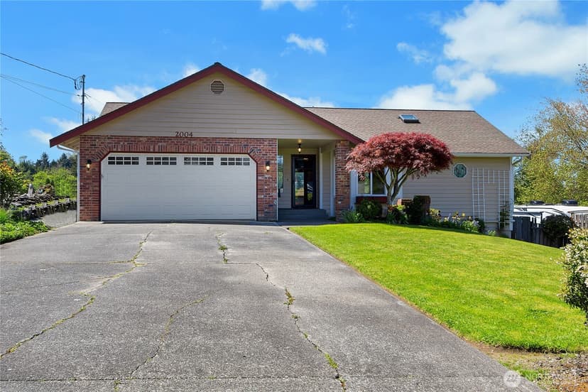 Property photo for 2004 7th Street SW, Puyallup