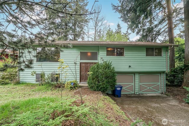 Property photo for 11704 92nd Avenue E, Puyallup photo 2