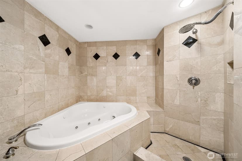 Property photo for 6804 Vandermark Road, Bonney Lake photo 19