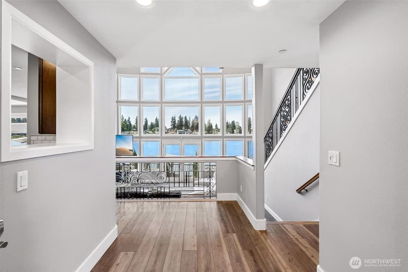 Property photo for 6804 Vandermark Road, Bonney Lake photo 4
