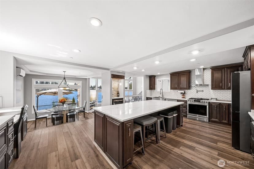 Property photo for 6804 Vandermark Road, Bonney Lake photo 9